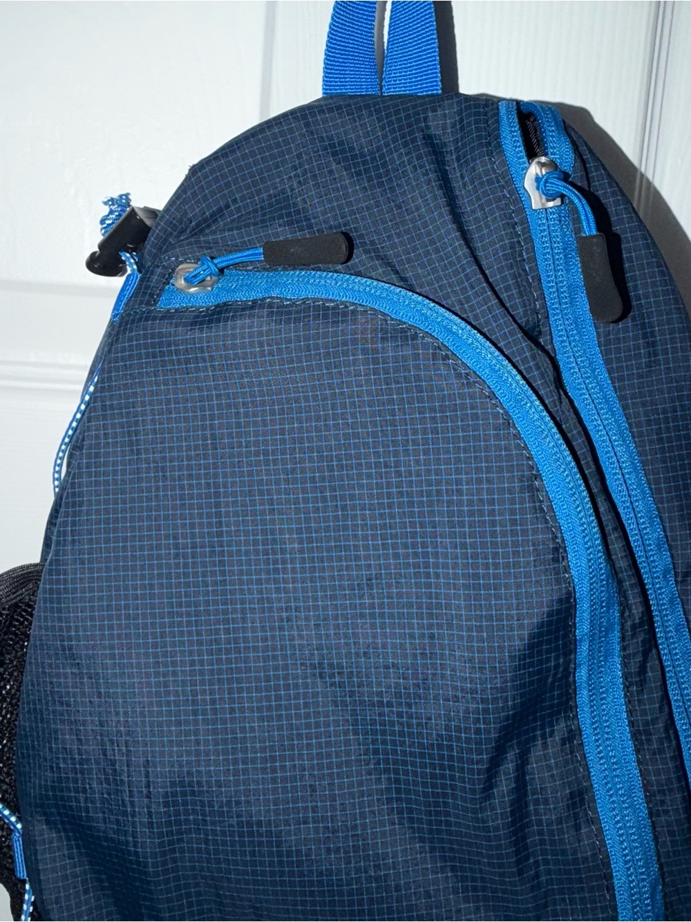Eddie Bauer Ripstop 8L Sling Pack Brook Blue - Picture 6 of 7